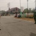 Polsek Bomberay Dampingi Pembagian 200 Masker Gratis untuk Warga di Tengah Karhutla
