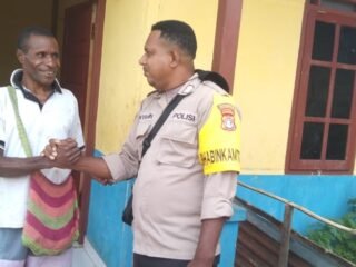 Sambangi Warga Kampung Ikcan, Bhabinkamtibmas Ajak Bersama Cegah Karhutla